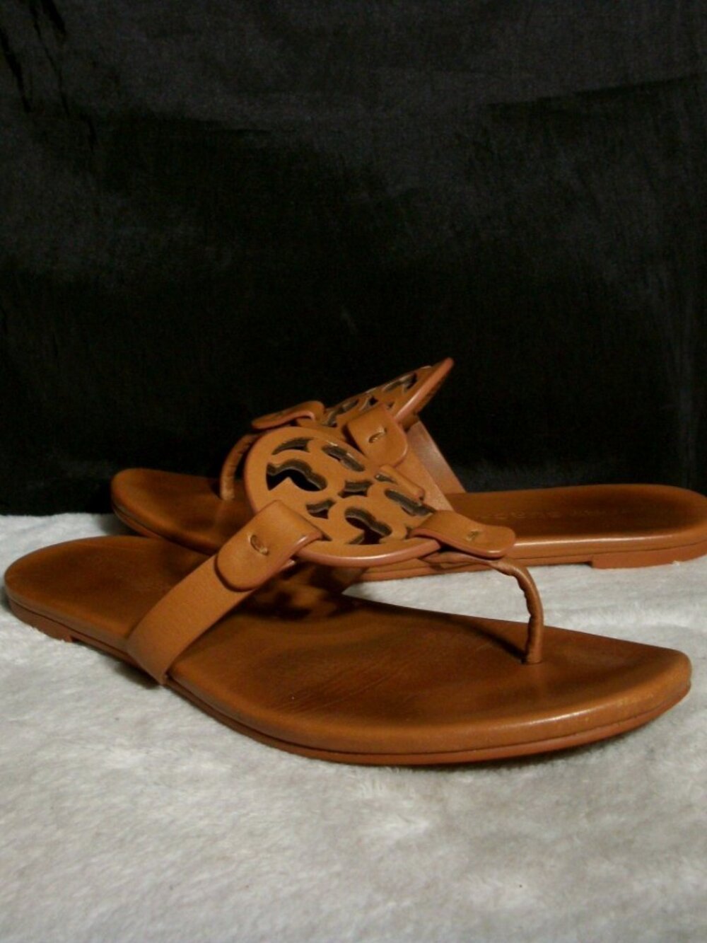 TORY BURCH MILLER VINTAGE VACHETTA LEATHER THONG COMFORT SANDALS 6M FREE SHIP
